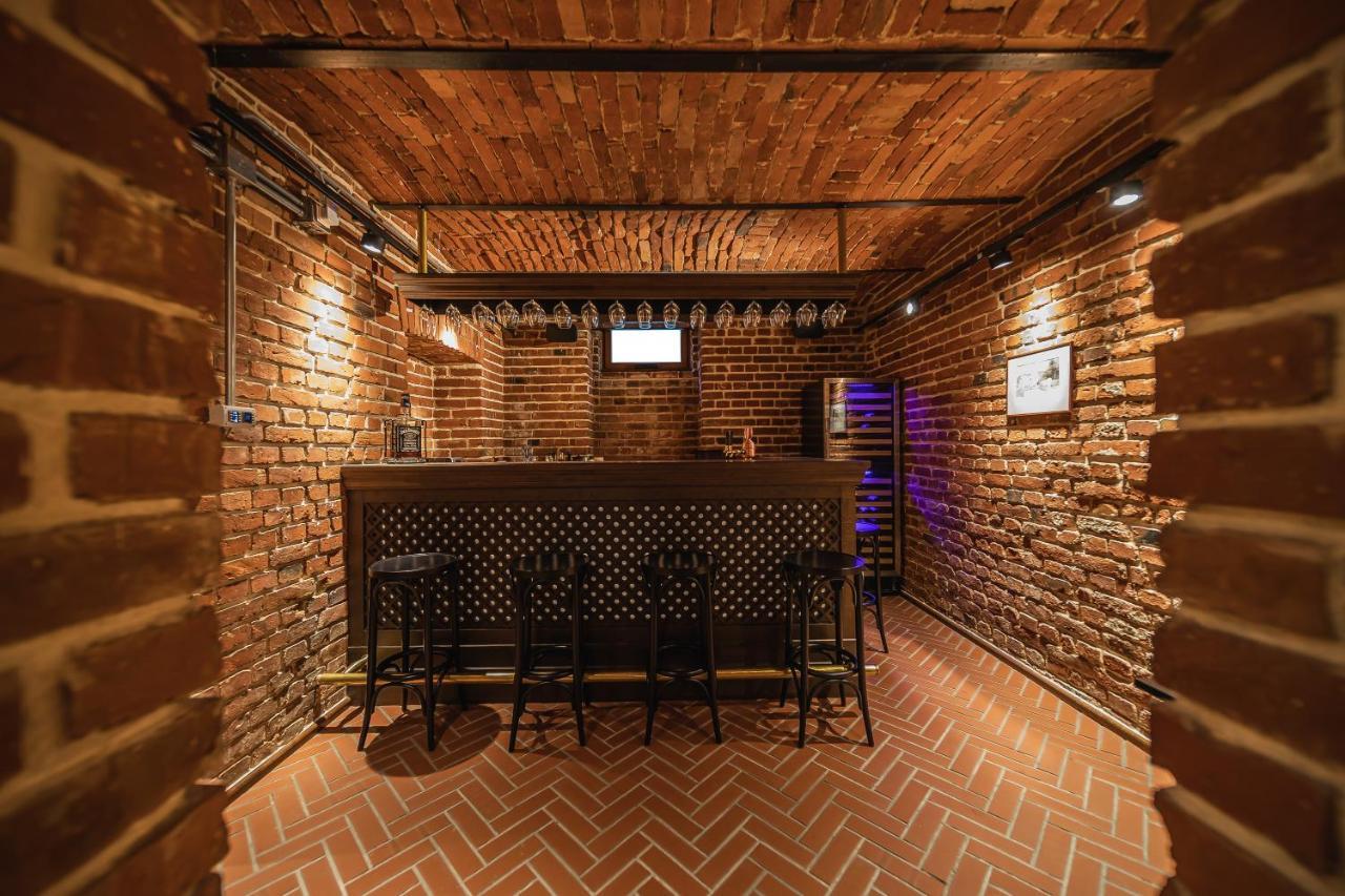Templum Clava Hotel Bukarest Kültér fotó
